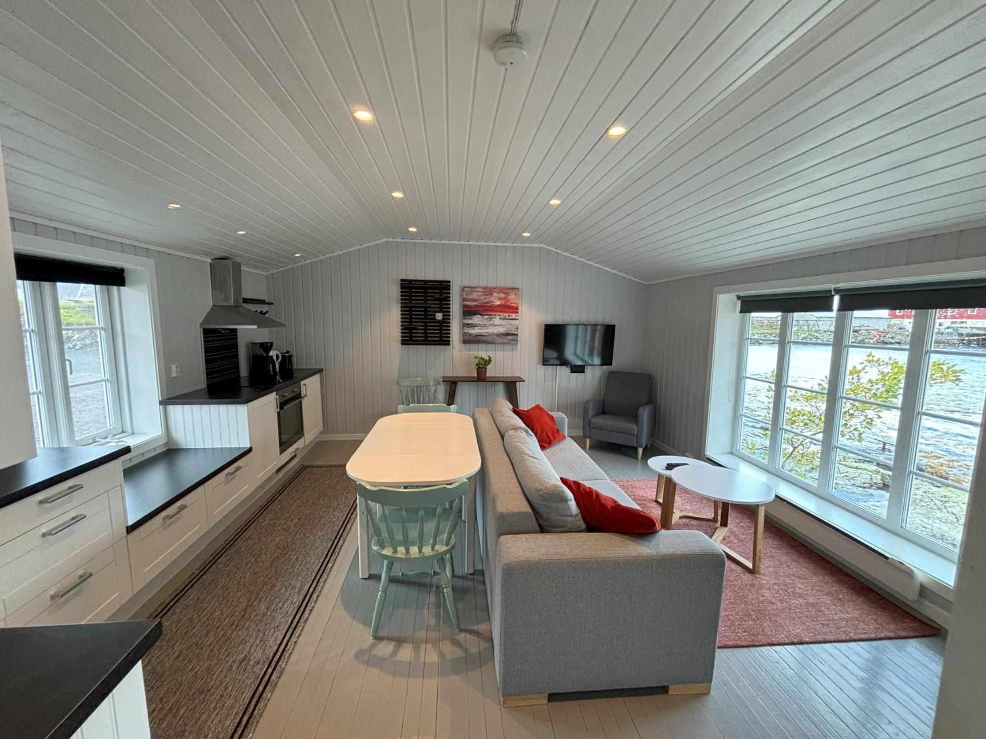 Buodden Rorbuer - Fisherman Cabins Sorvagen Ngoại thất bức ảnh
